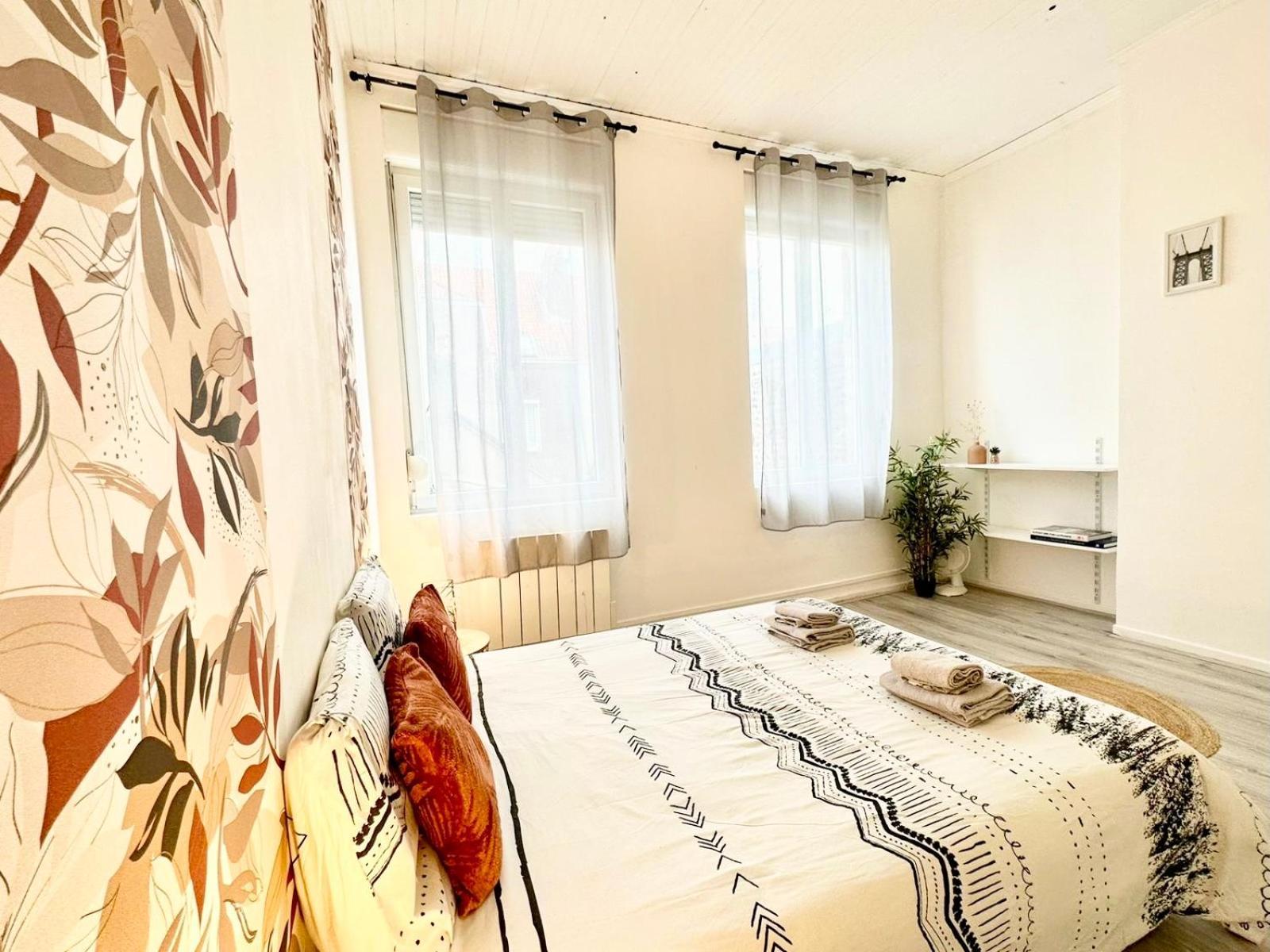 קאלה * The Gold Time * Appartement Confort * Centre-Ville מראה חיצוני תמונה